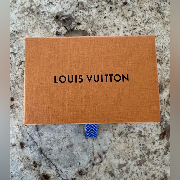 Louis Vuitton Romy Card Holder Monogram Reverse ***Price is Firm*** - Picture 10 of 13